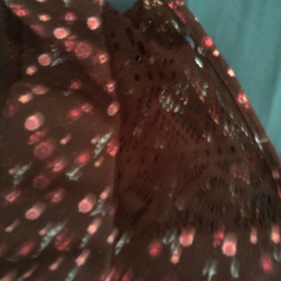 Shirt - Picture 4 of 6